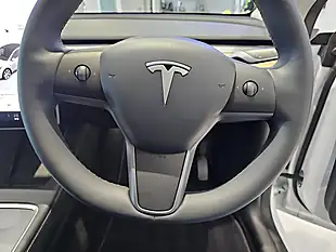Used 2023 Tesla Model Y Long Range White - Interior and Exterior details 13