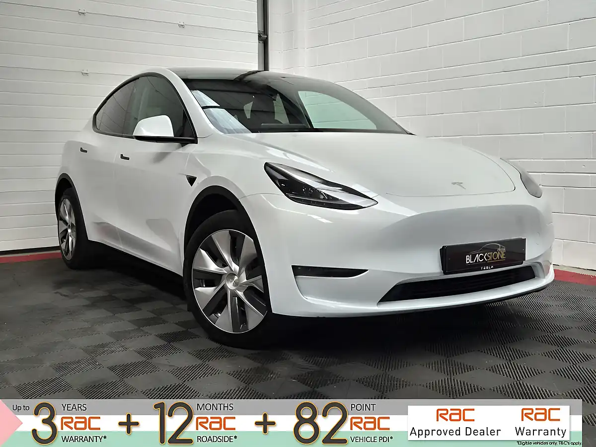 Used 2023 Tesla Model Y Long Range White - Front View