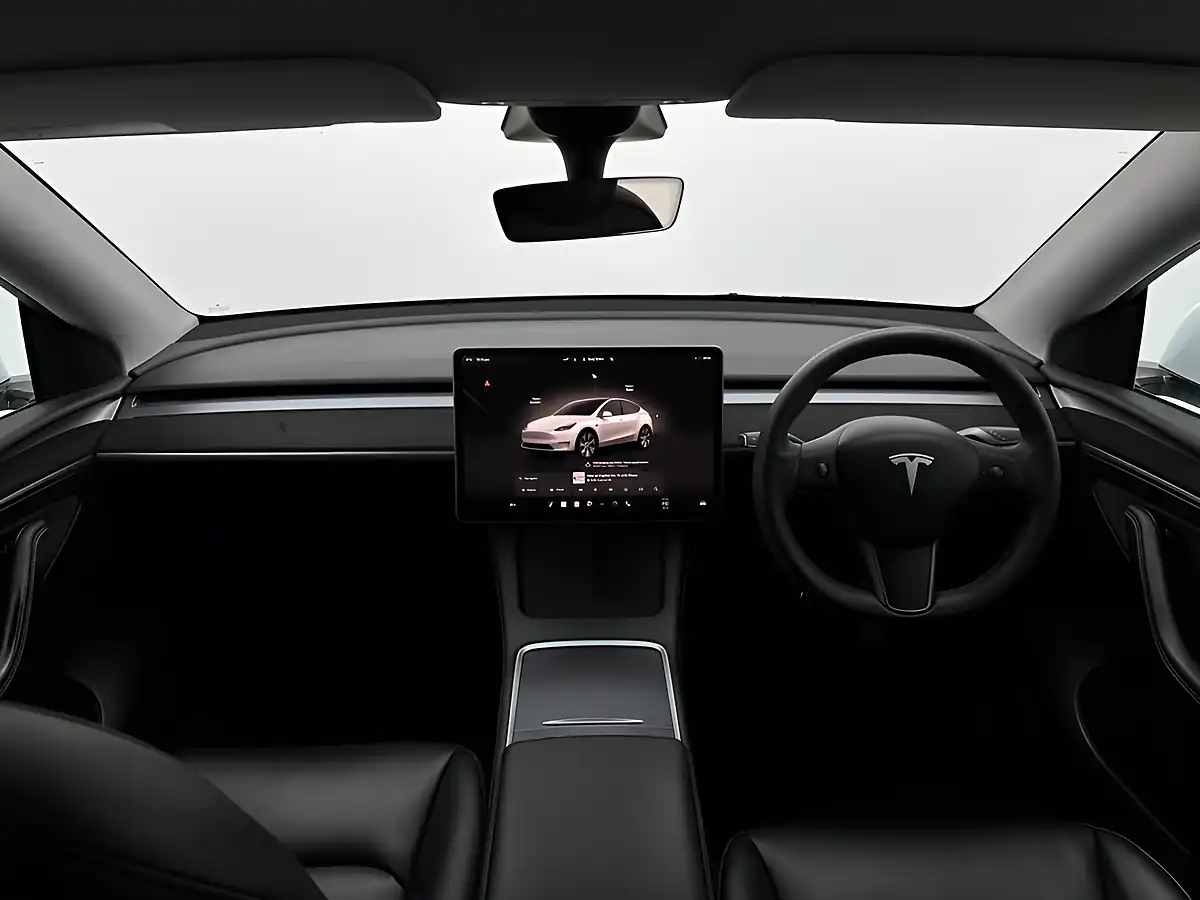 Used 2023 Tesla Model Y Long Range White - Interior and Exterior details 11