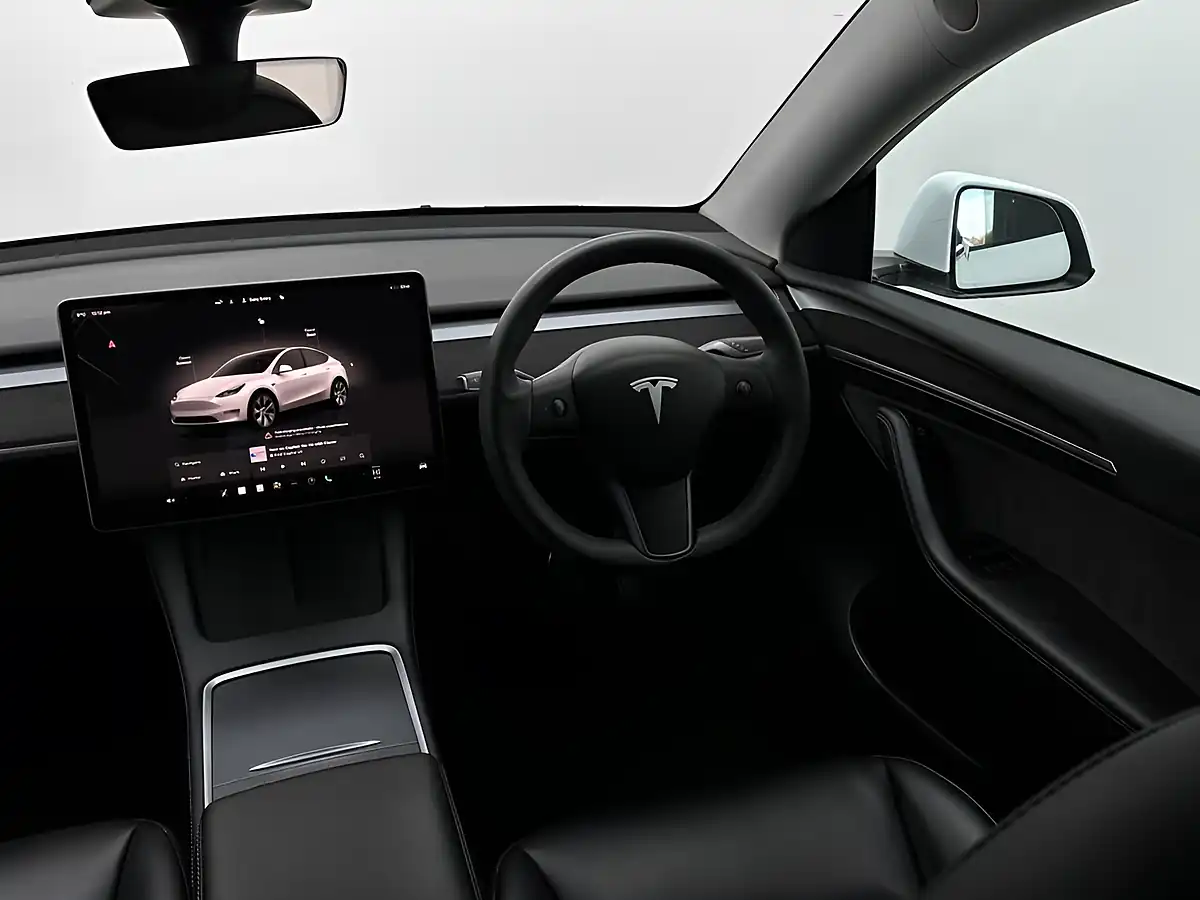 Used 2023 Tesla Model Y Long Range White - Interior and Exterior details 7