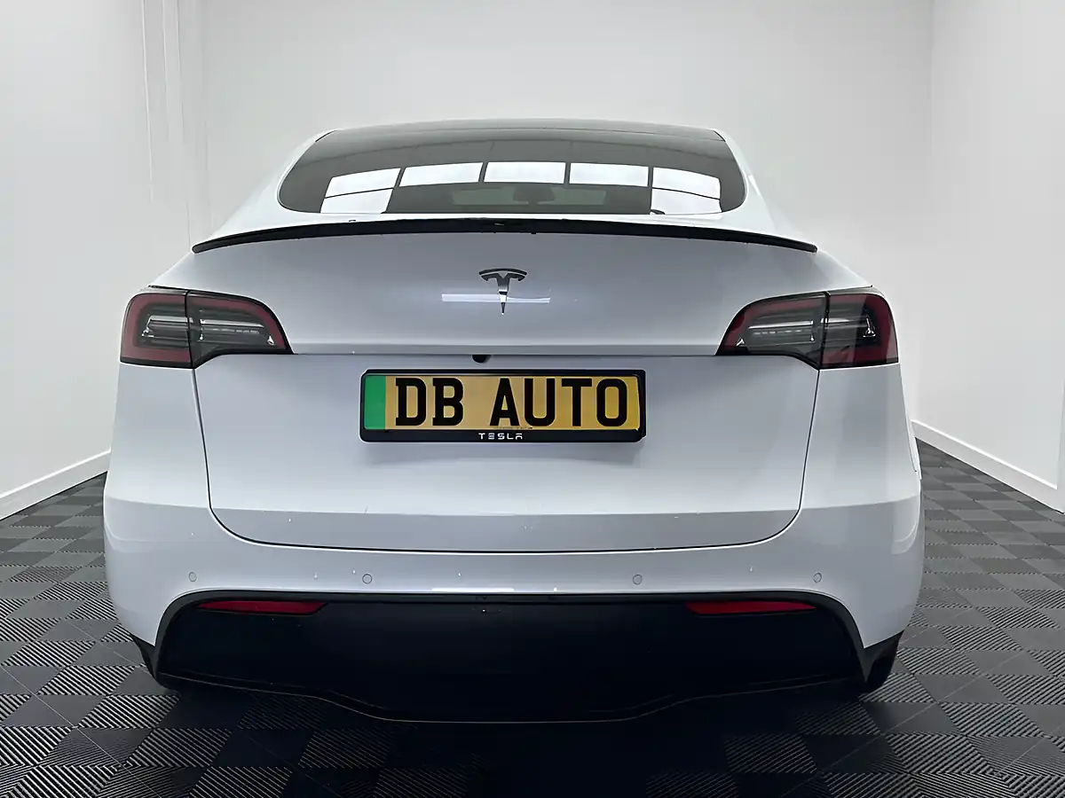 Used 2023 Tesla Model Y Long Range White - Interior and Exterior details 9