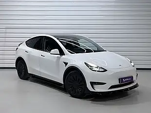 Used 2023 Tesla Model Y Long Range White - Interior and Exterior details 14