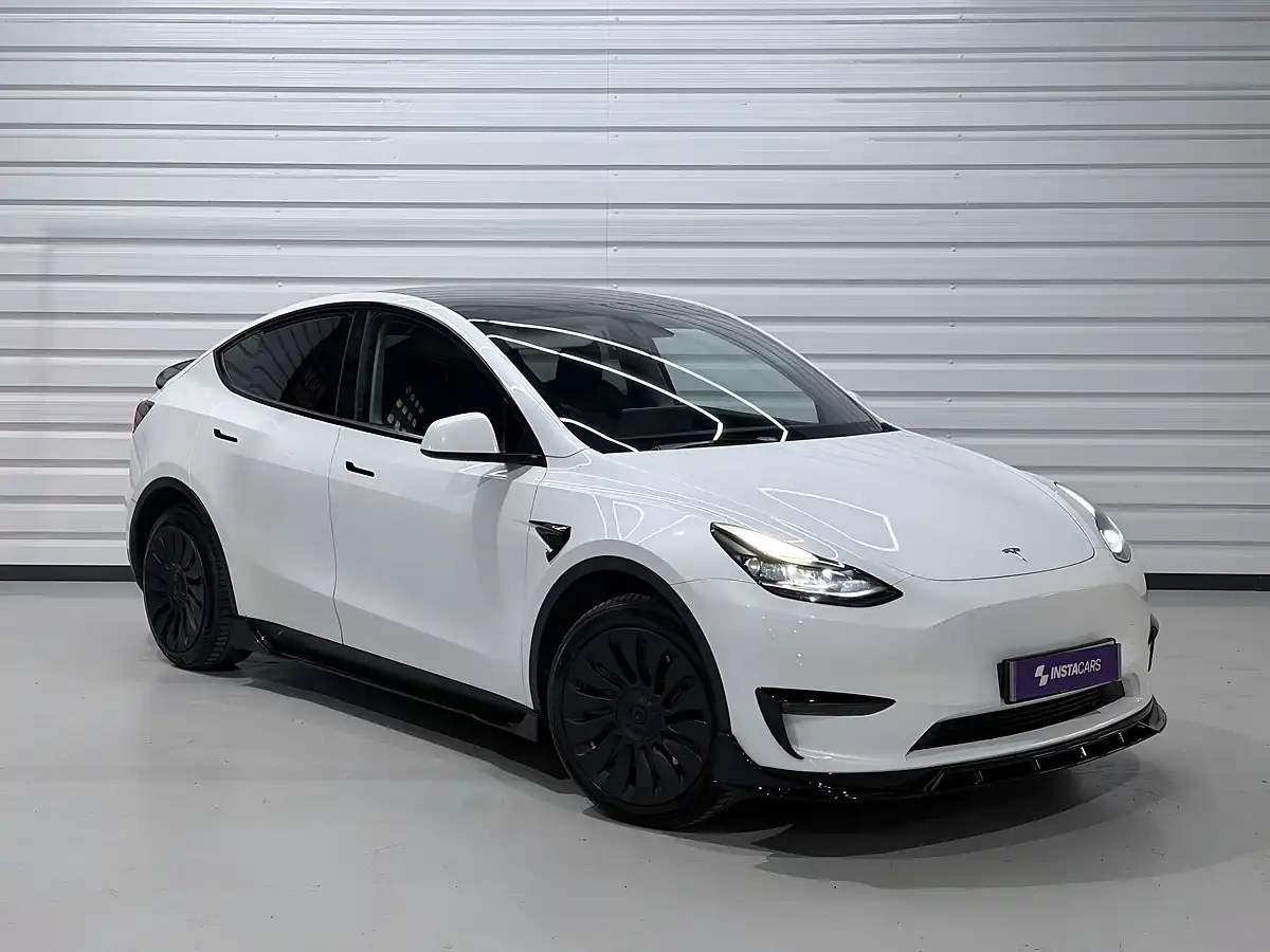 Used 2023 Tesla Model Y Long Range White - Interior and Exterior details 14