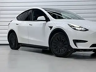 Used 2023 Tesla Model Y Long Range White - Interior and Exterior details 15