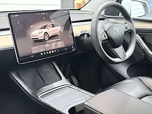 Used 2023 Tesla Model Y Long Range White - Interior and Exterior details 17