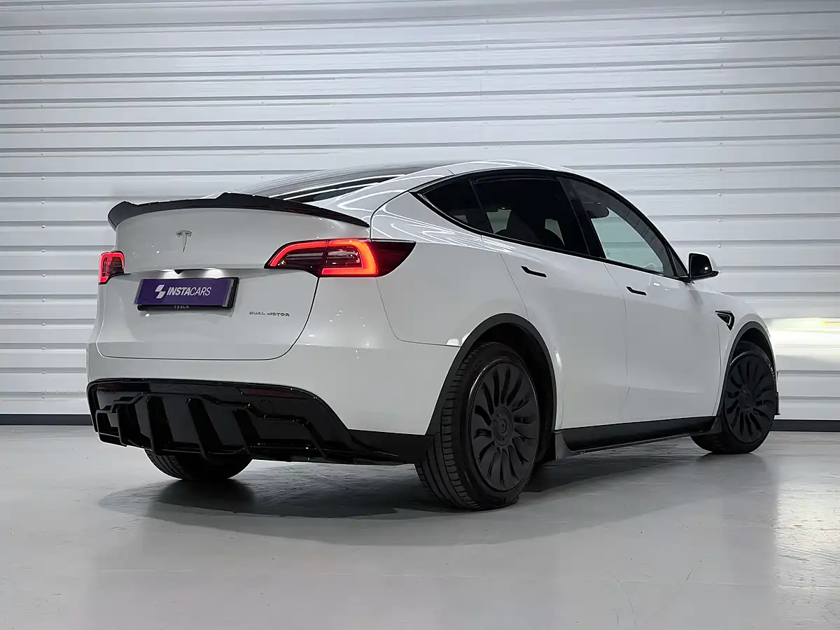 Used 2023 Tesla Model Y Long Range White - Interior and Exterior details 2