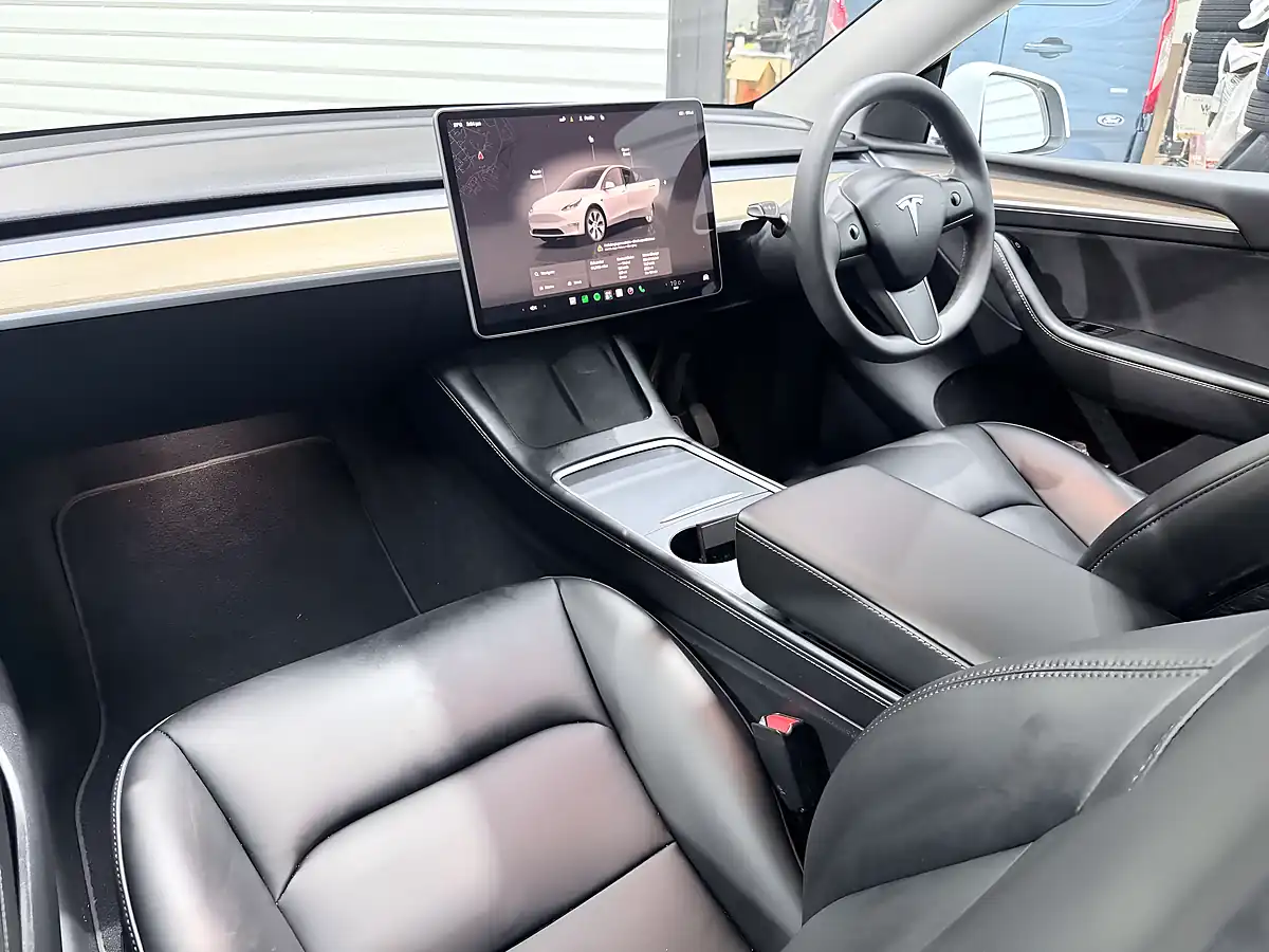 Used 2023 Tesla Model Y Long Range White - Interior and Exterior details 20