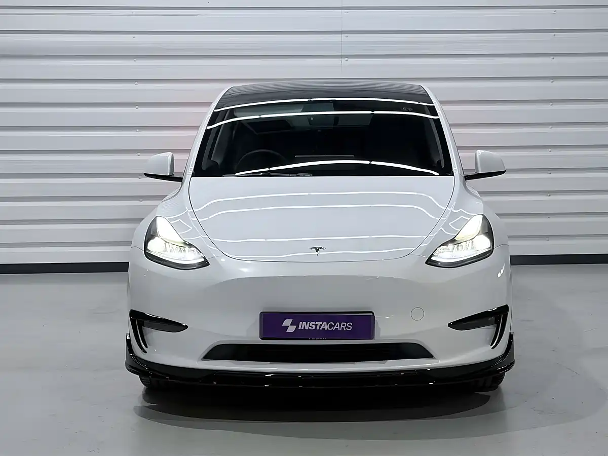 Used 2023 Tesla Model Y Long Range White - Interior and Exterior details 5