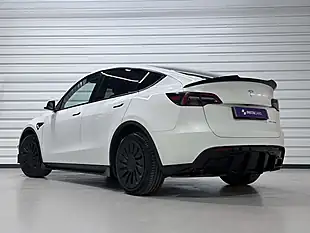 Used 2023 Tesla Model Y Long Range White - Interior and Exterior details 6