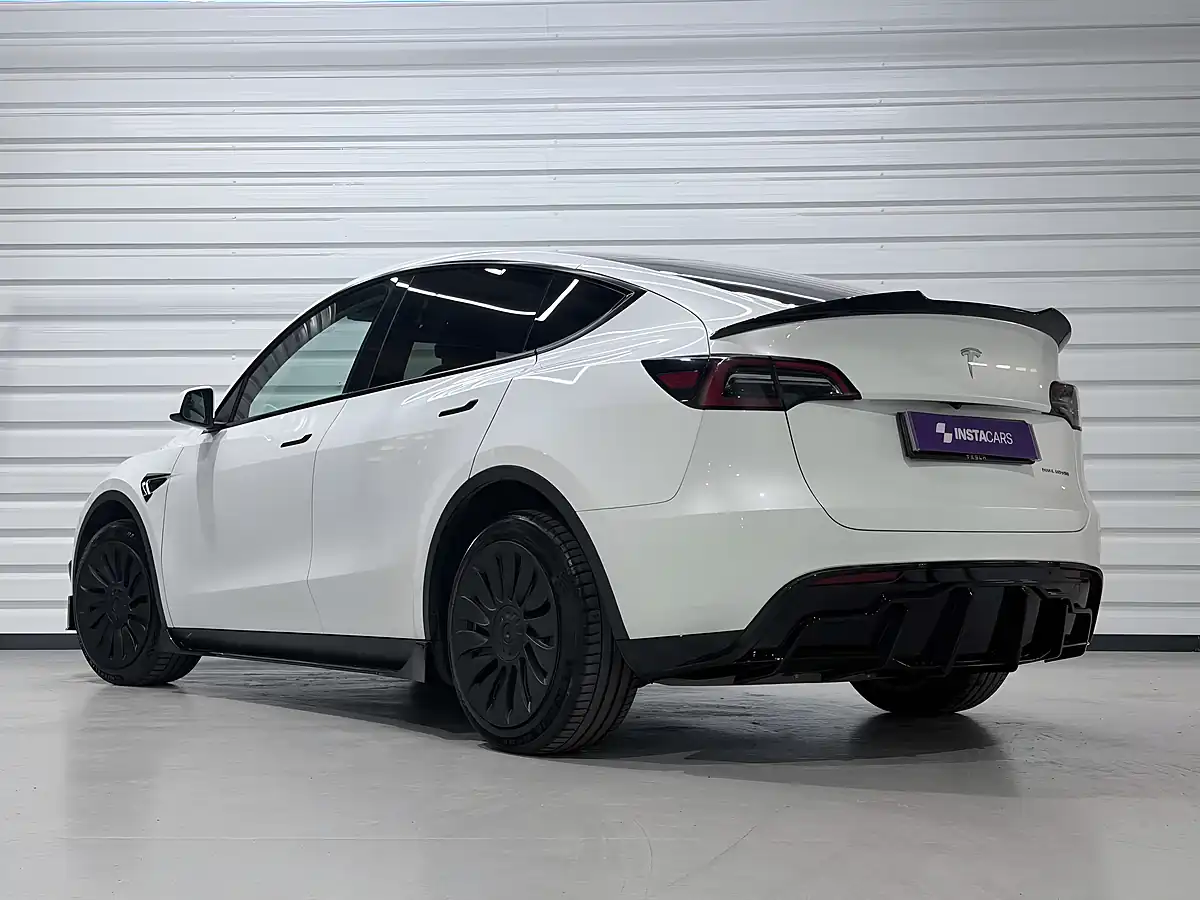 Used 2023 Tesla Model Y Long Range White - Interior and Exterior details 6