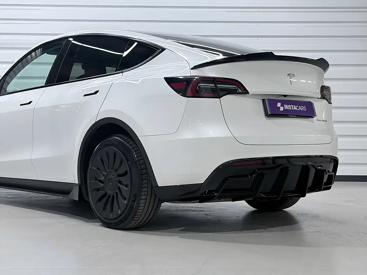 Used 2023 Tesla Model Y Long Range White - Interior and Exterior details 8