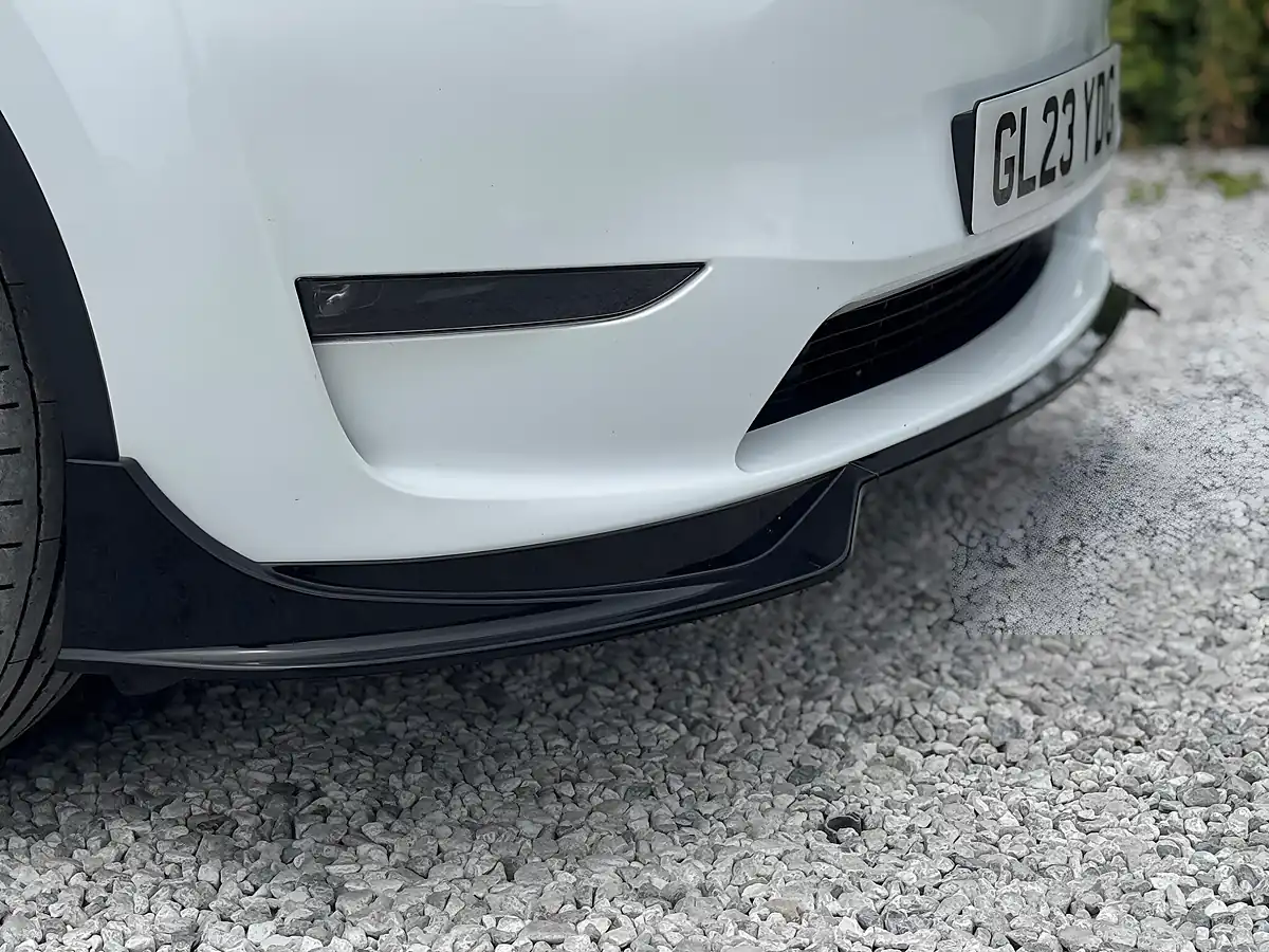 Used 2023 Tesla Model Y Long Range White - Interior and Exterior details 17
