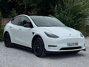 Used 2023 Tesla Model Y Long Range White - Interior and Exterior details 3