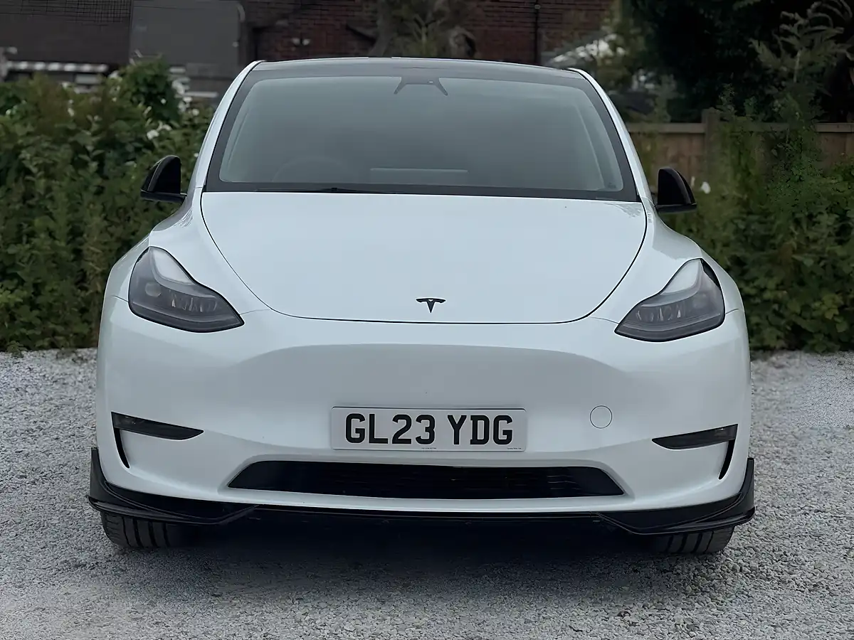 Used 2023 Tesla Model Y Long Range White - Interior and Exterior details 4