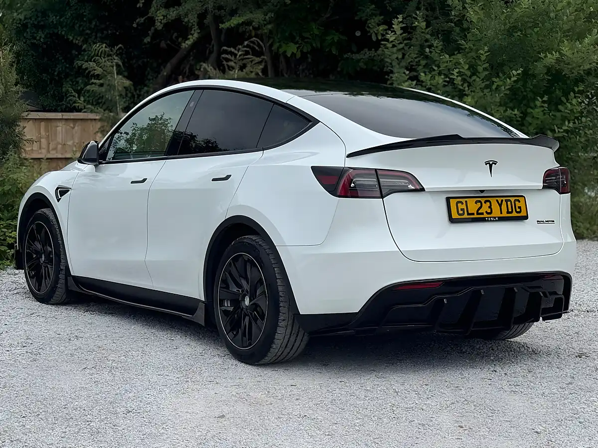 Used 2023 Tesla Model Y Long Range White - Interior and Exterior details 6