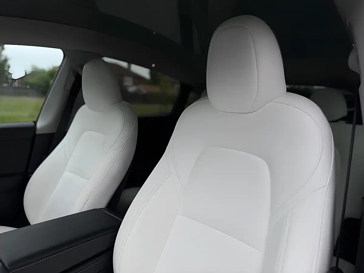 Used 2023 Tesla Model Y Performance Blue - Interior and Exterior details 17