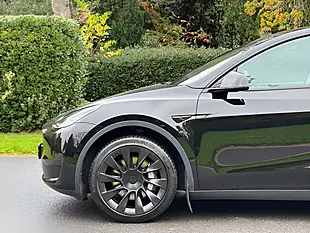 Used 2023 Tesla Model Y RWD Black - Interior and Exterior details 9