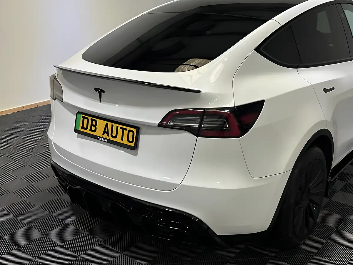 Used 2023 Tesla Model Y SUV 5dr White - Interior and Exterior details 10