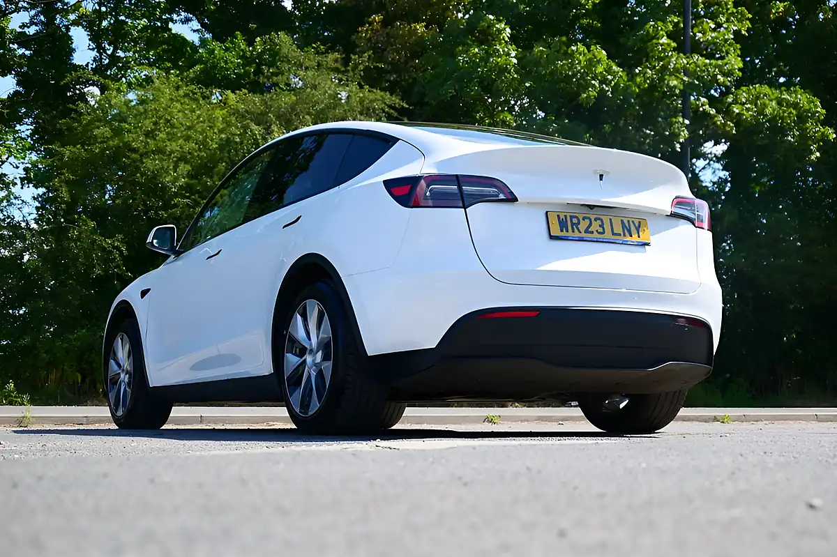 Used 2023 Tesla Model Y SUV 5dr White - Interior and Exterior details 7