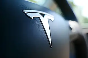 Used 2023 Tesla Model Y SUV 5dr White - Interior and Exterior details 8