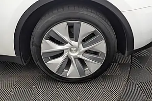 Used 2023 Tesla Model Y SUV 5dr White - Interior and Exterior details 20