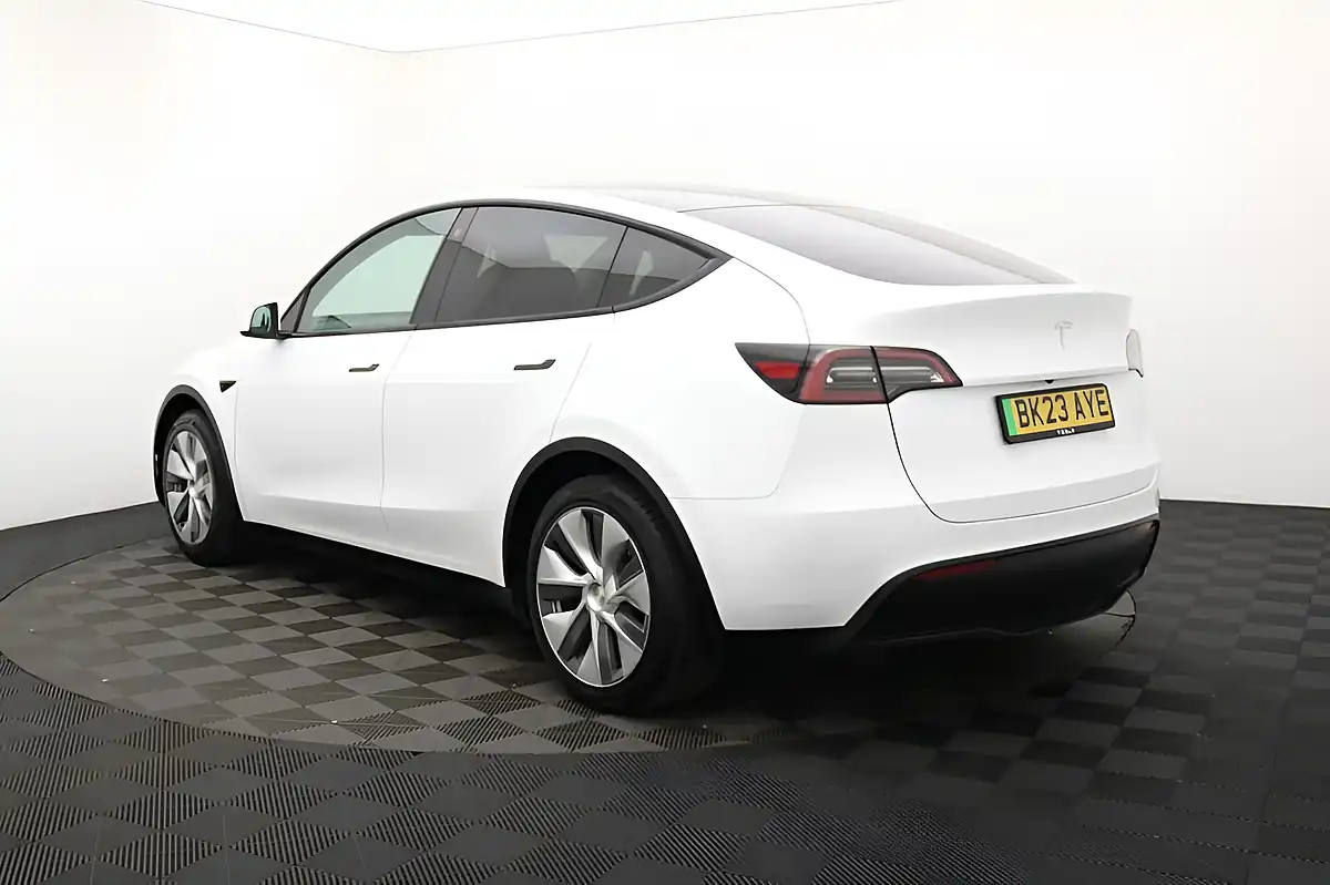 Used 2023 Tesla Model Y SUV 5dr White - Interior and Exterior details 5