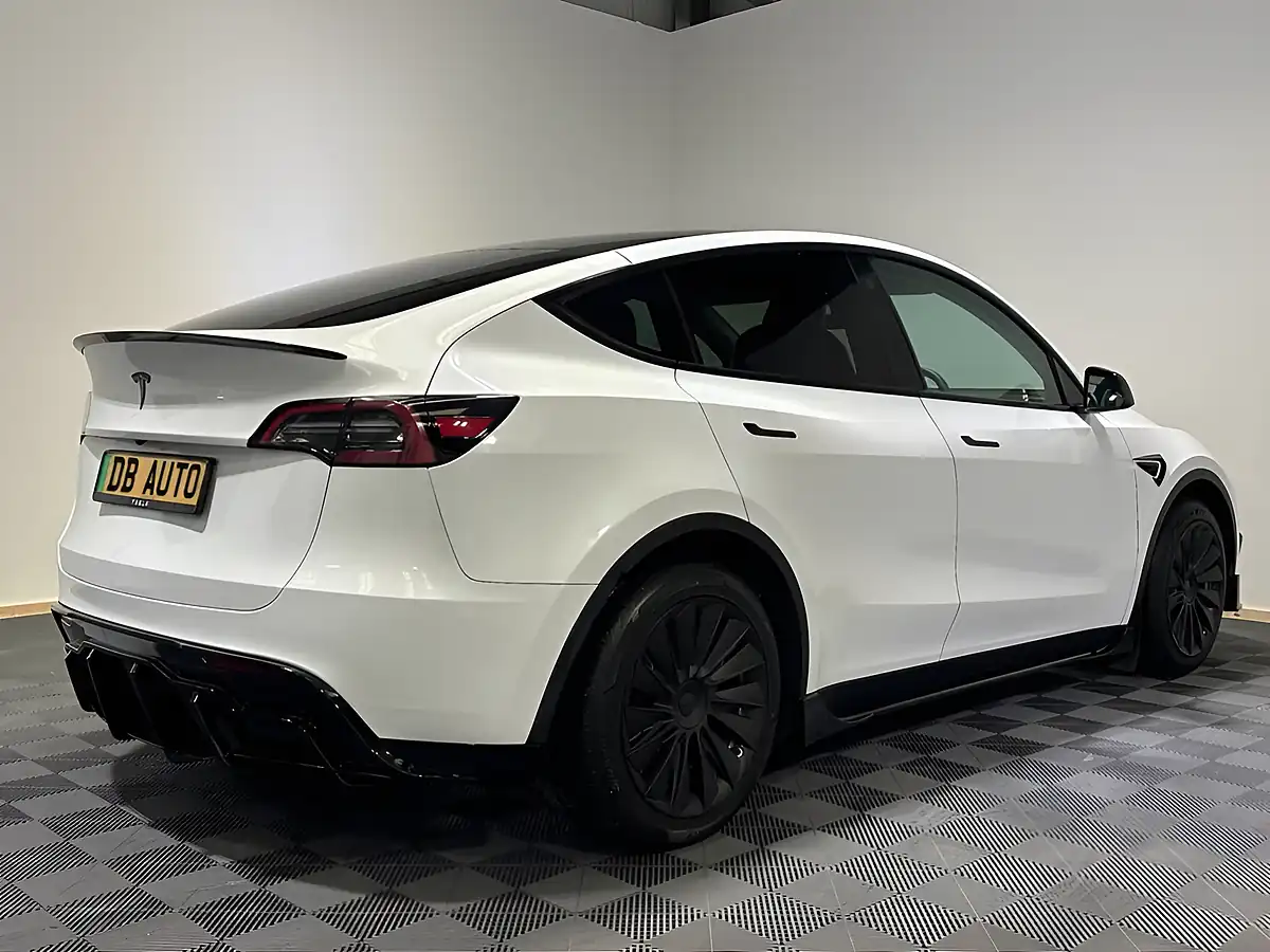 Used 2023 Tesla Model Y SUV White - Interior and Exterior details 10