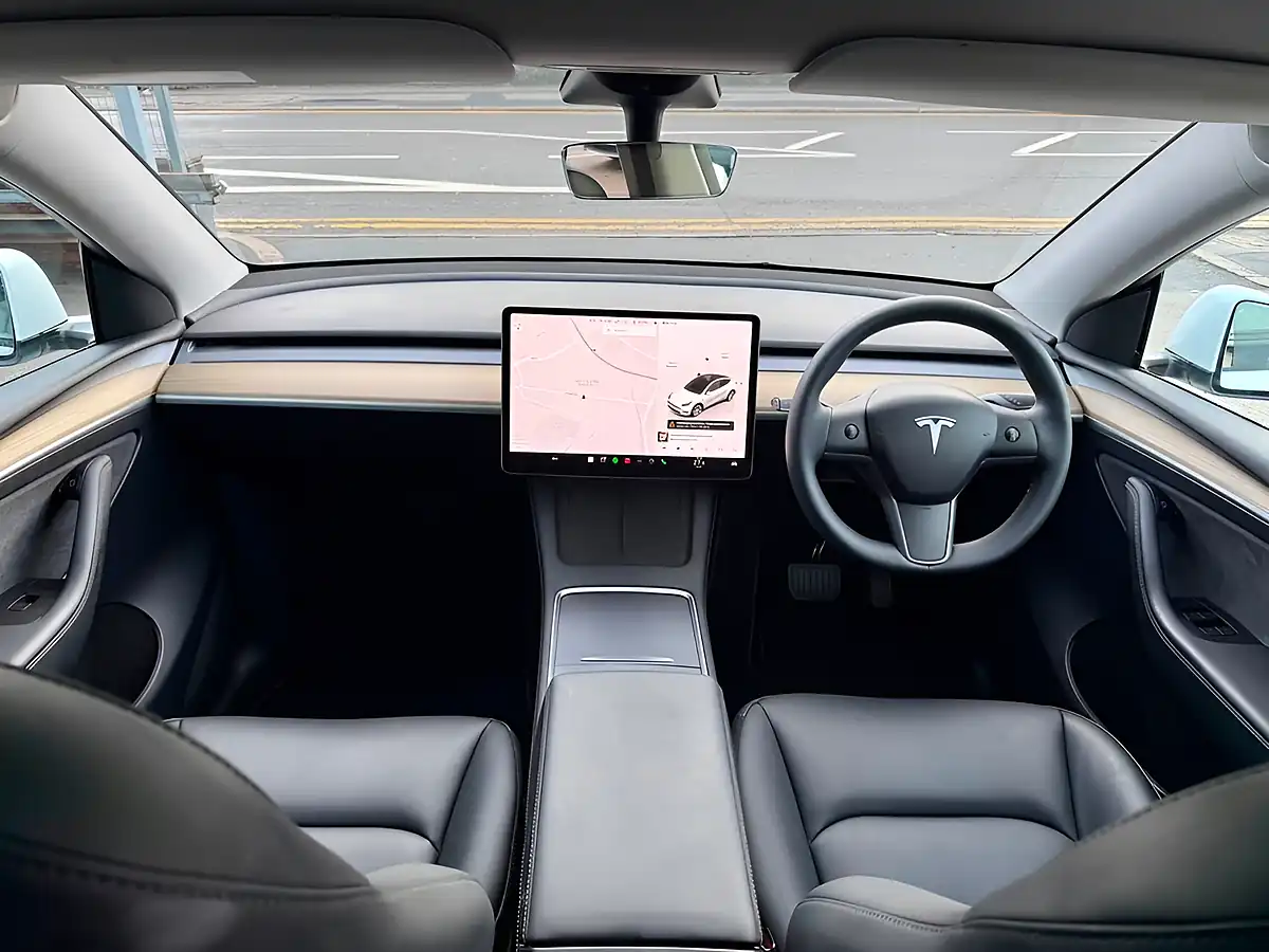 Used 2023 Tesla Model Y White - Interior and Exterior details 13