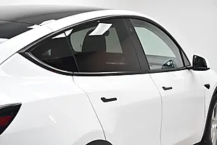 Used 2023 Tesla Model Y White - Interior and Exterior details 14