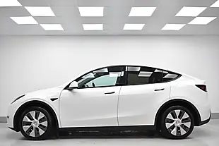 Used 2023 Tesla Model Y White - Interior and Exterior details 2