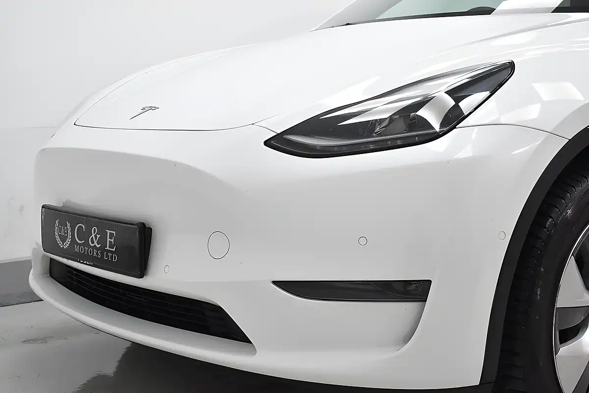 Used 2023 Tesla Model Y White - Interior and Exterior details 5