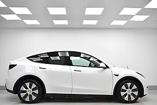 Used 2023 Tesla Model Y White - Interior and Exterior details 6