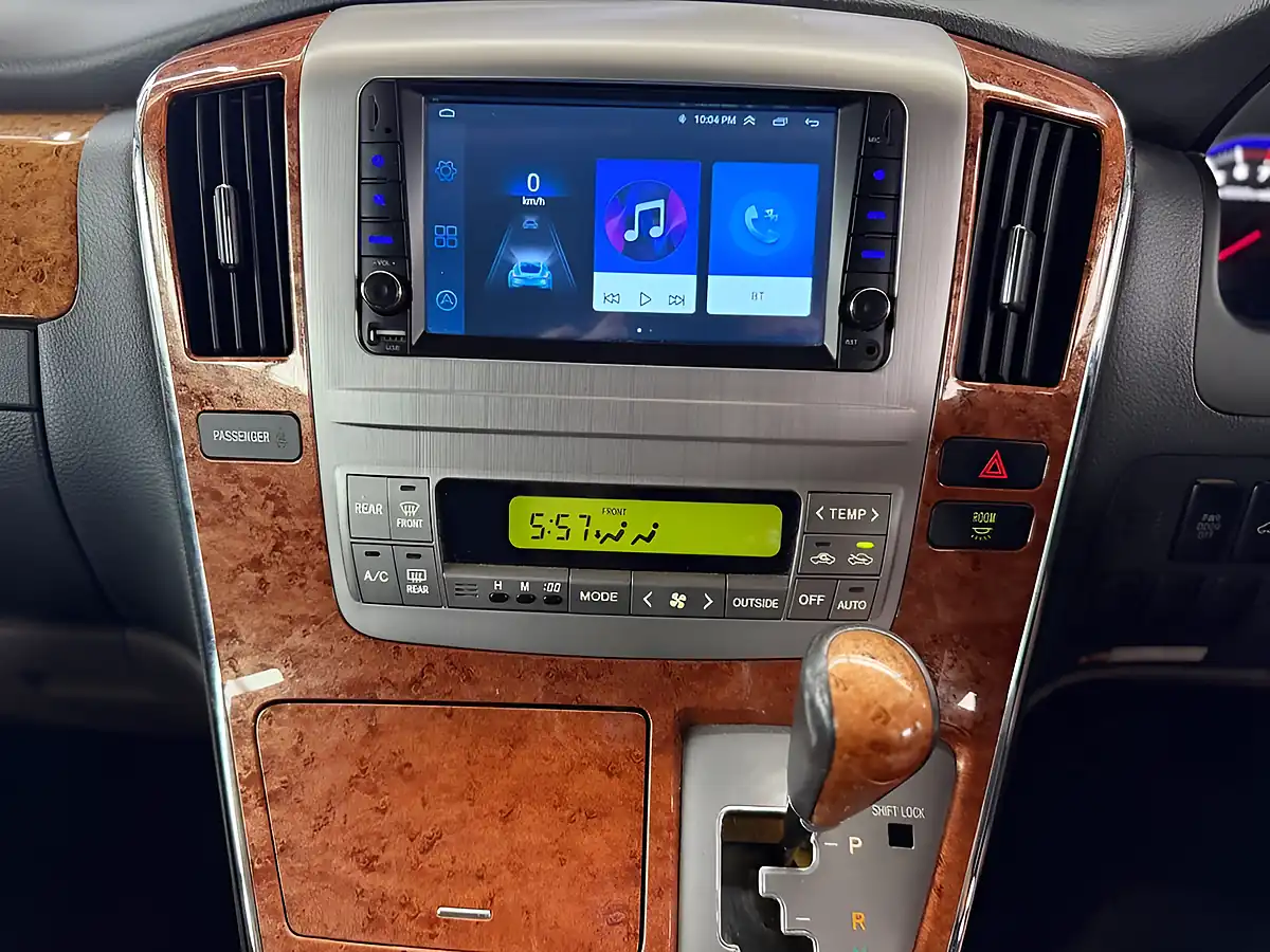 Used 2023 Toyota Alphard Black - Interior and Exterior details 14
