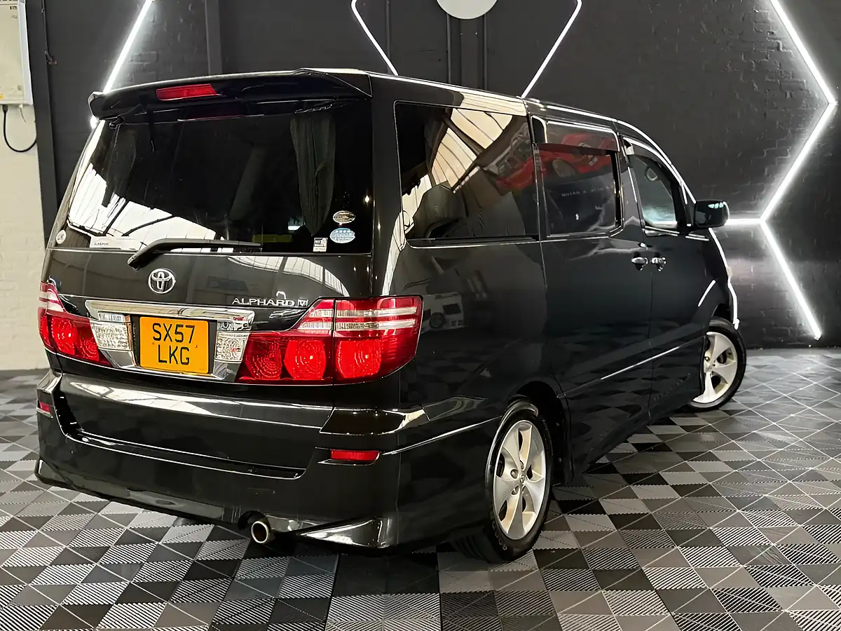 Used 2023 Toyota Alphard Black - Interior and Exterior details 18