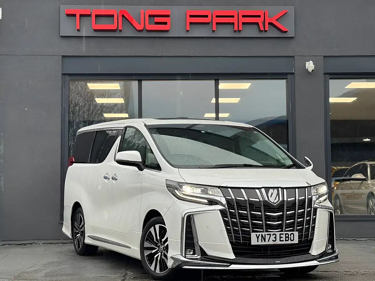Used 2023 Toyota Alphard S C Package White - Front View
