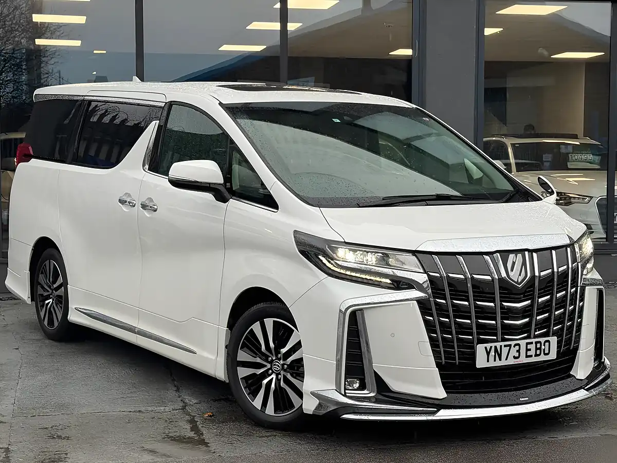 Used 2023 Toyota Alphard S C Package White - Interior and Exterior details 2
