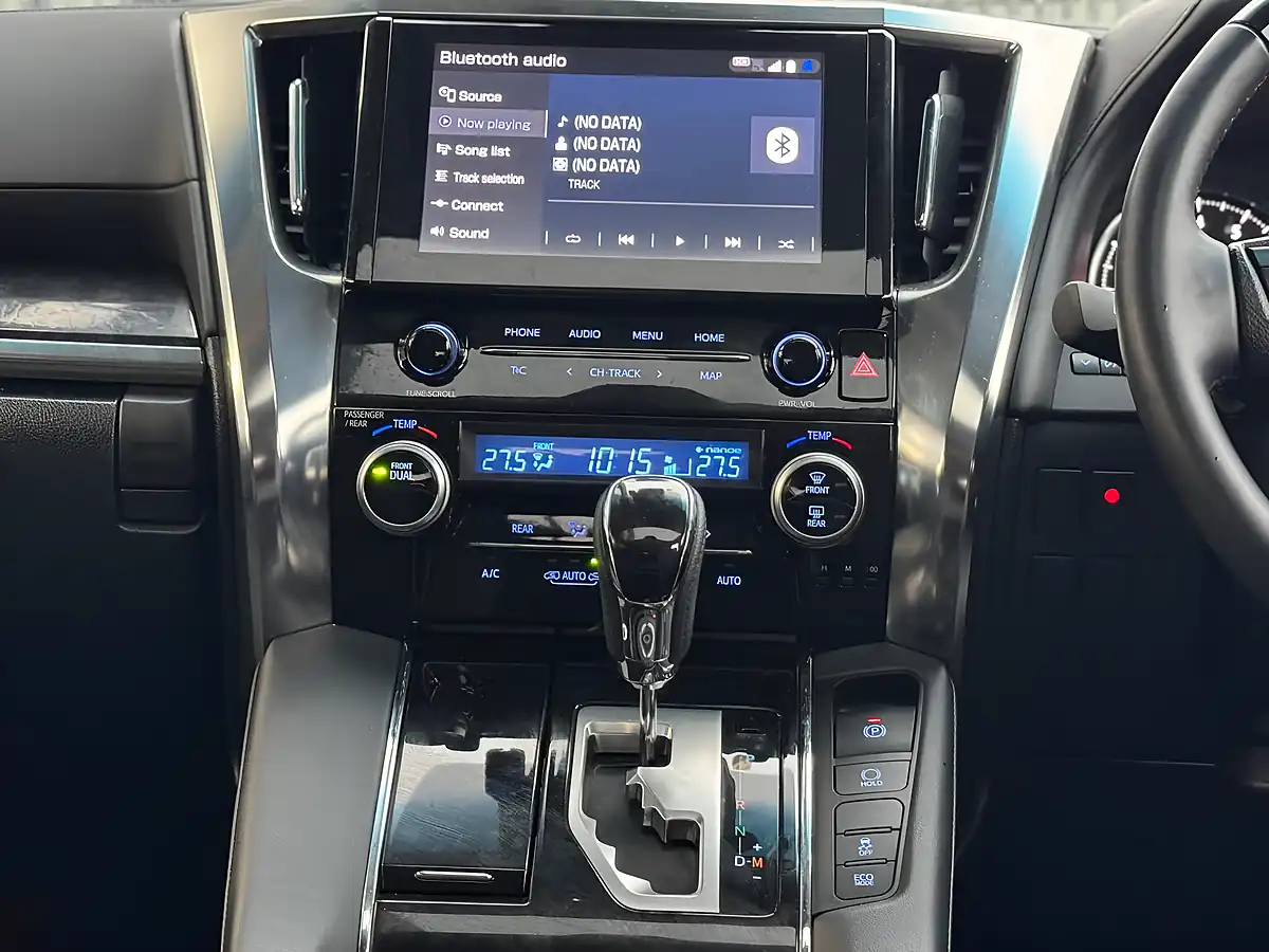 Used 2023 Toyota Alphard S C Package White - Interior and Exterior details 11
