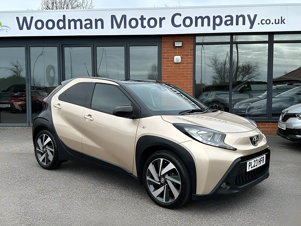 Used 2023 Toyota Aygo X Edge Beige - Front View