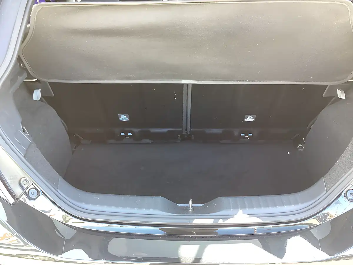 Used 2023 Toyota Aygo X Edge Blue - Interior and Exterior details 10