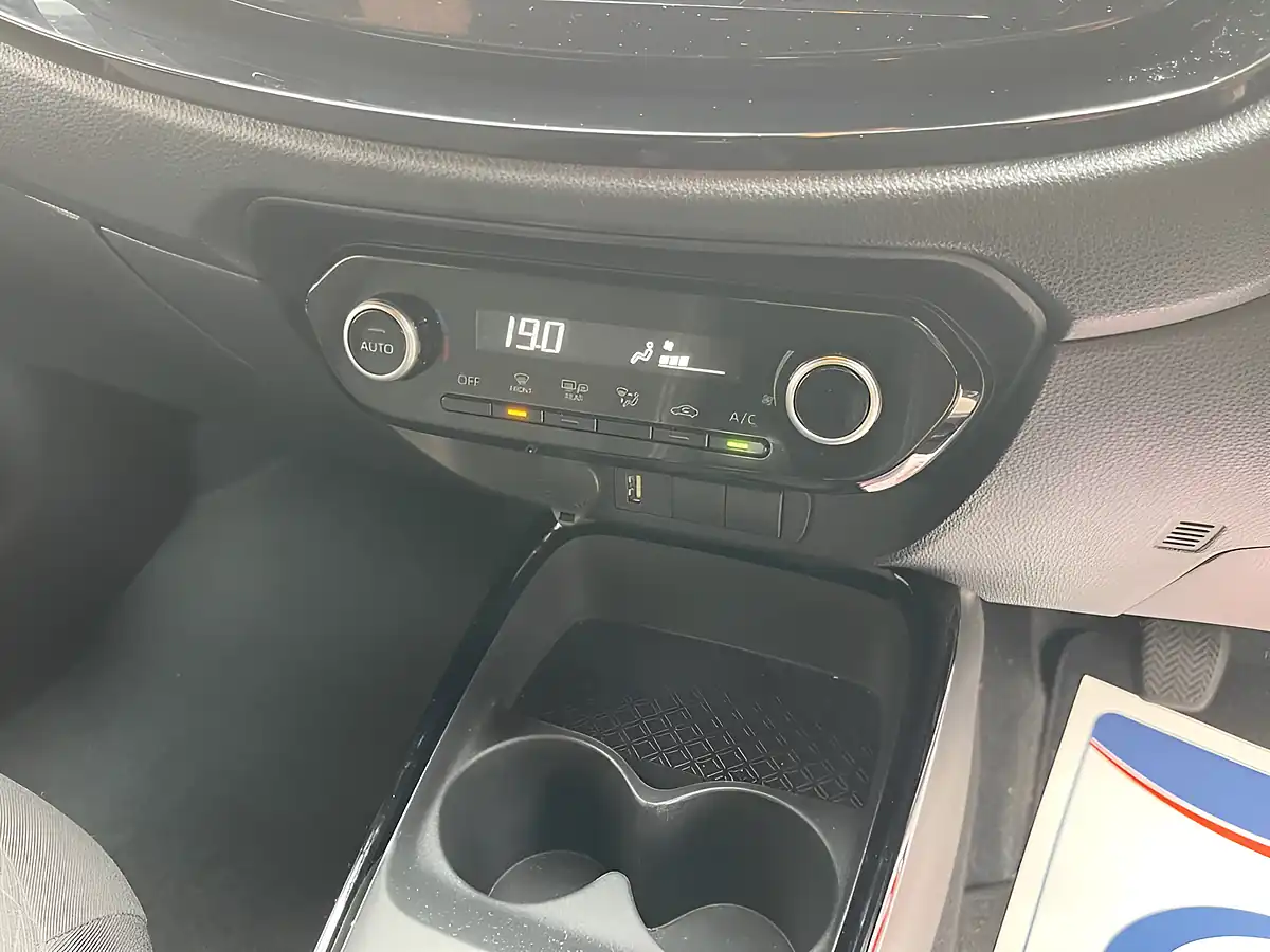Used 2023 Toyota Aygo X Edge White - Interior and Exterior details 17