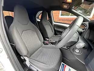 Used 2023 Toyota Aygo X Edge White - Interior and Exterior details 4