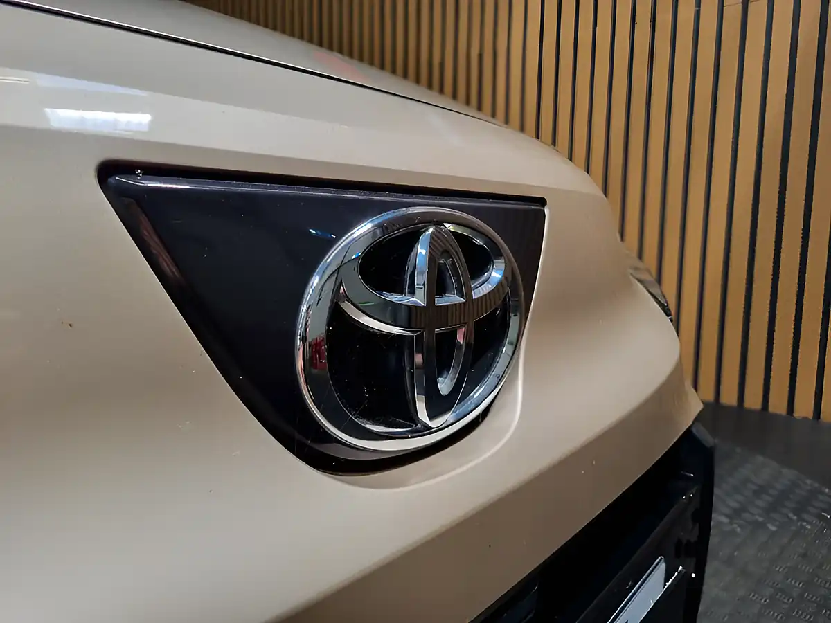 Used 2023 Toyota Aygo X Exclusive Ginger Beige Metallic - Interior and Exterior details 5