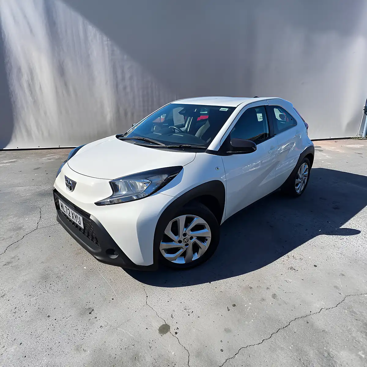 Used 2023 Toyota Aygo X Pure Edition Pure White - Front View