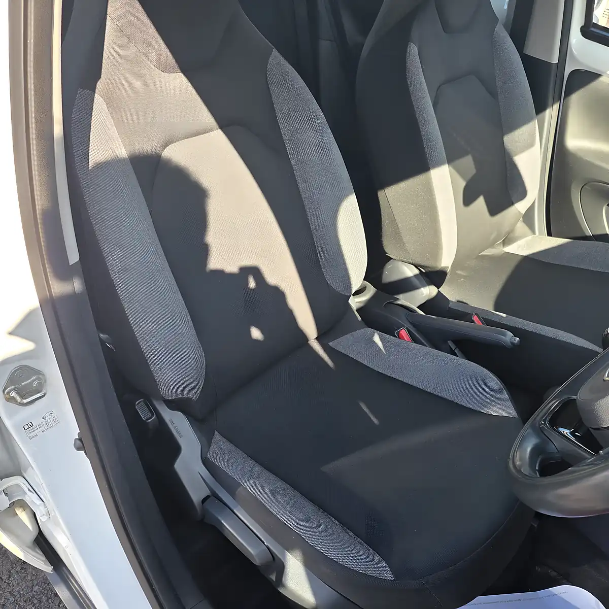 Used 2023 Toyota Aygo X Pure Edition Pure White - Interior and Exterior details 12
