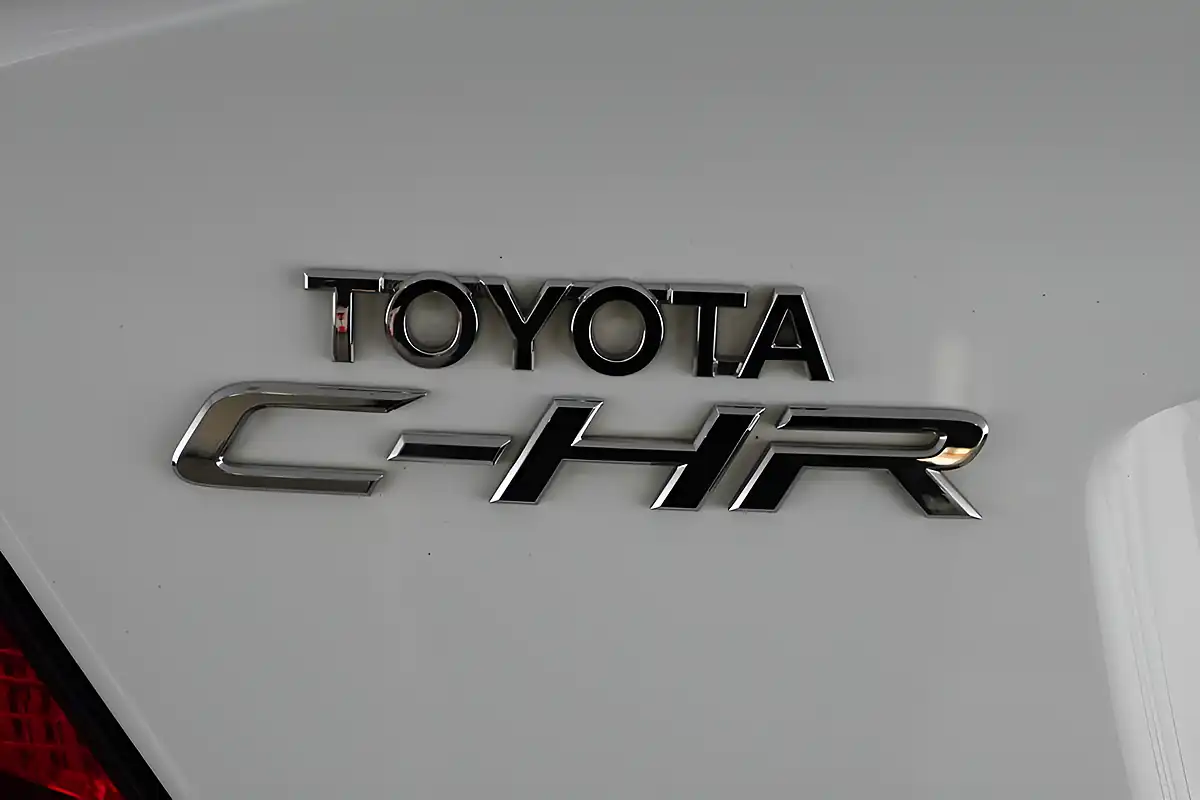 Used 2023 Toyota C-Hr Design White - Interior and Exterior details 19