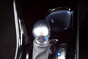 Used 2023 Toyota C-Hr Design White - Interior and Exterior details 20