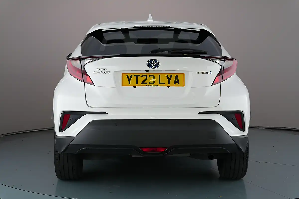 Used 2023 Toyota C-Hr Design White - Interior and Exterior details 6