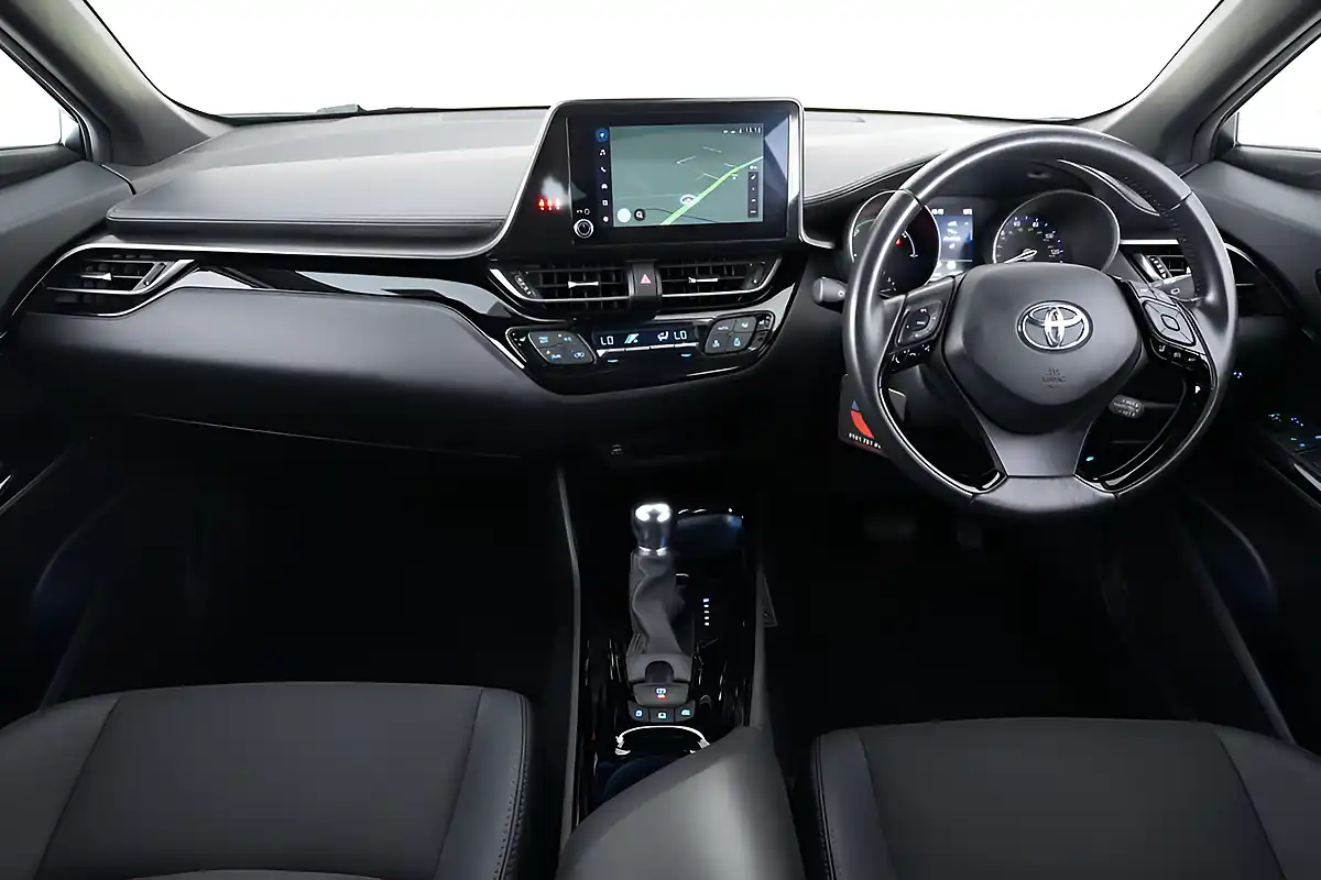 Used 2023 Toyota C-Hr Design White - Interior and Exterior details 9
