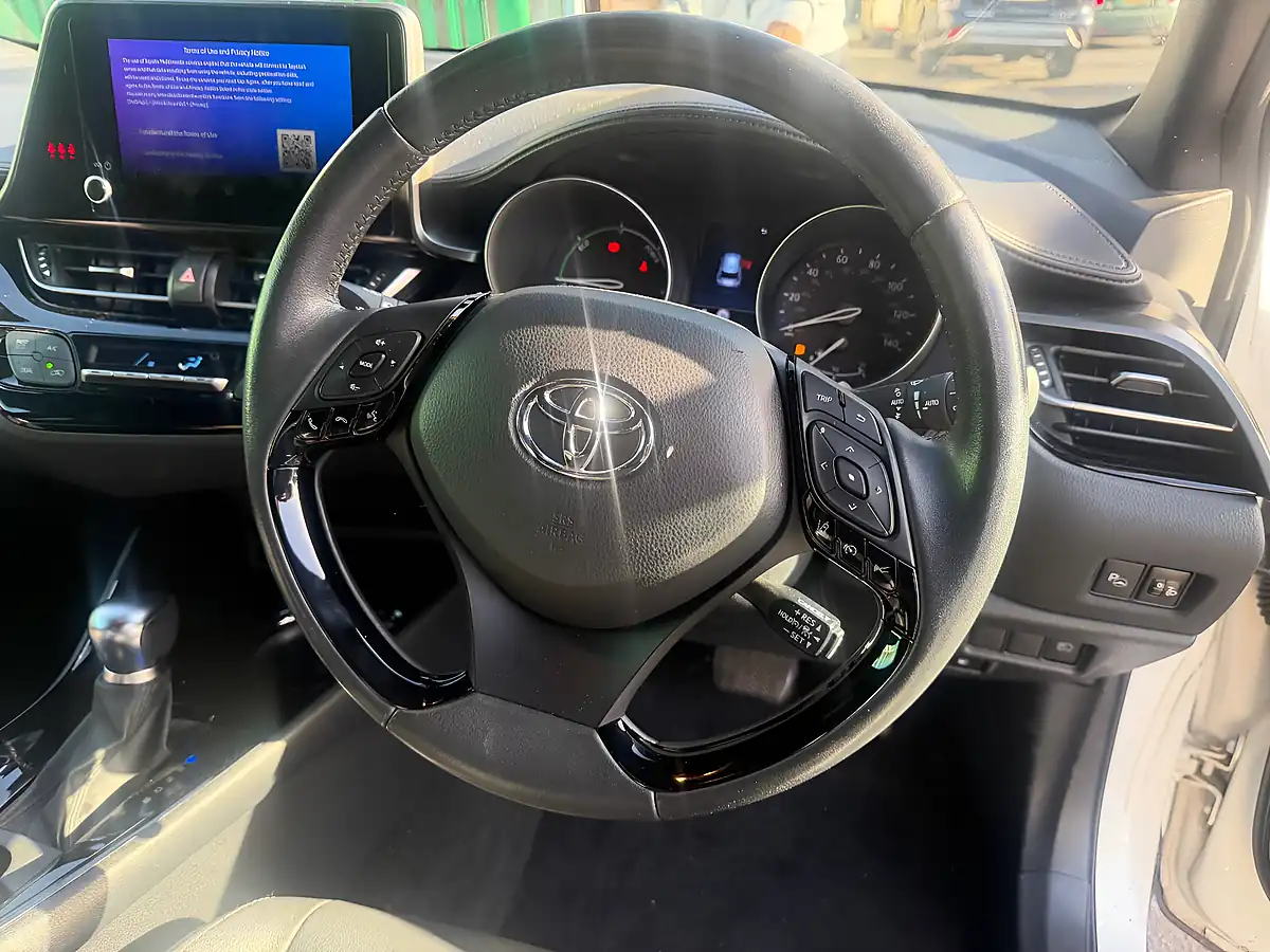 Used 2023 Toyota C-Hr Design White - Interior and Exterior details 10