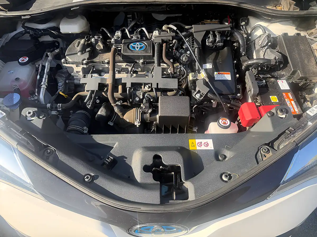 Used 2023 Toyota C-Hr Design White - Interior and Exterior details 20